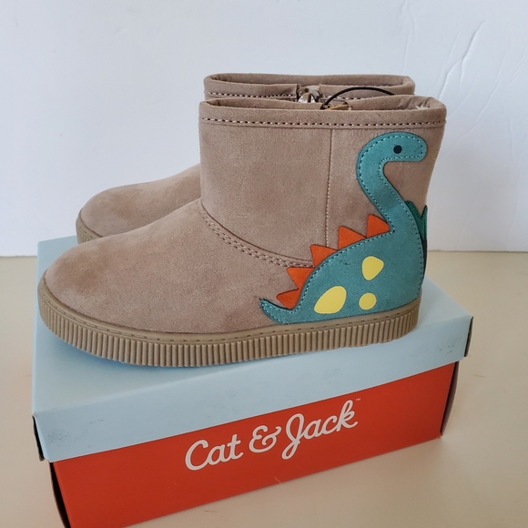 New in box CAT & JACK Dinosaur ankle boots - Picture 3 of 4